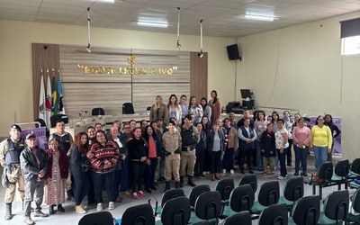 Agosto lilás - Mês de conscientização pelo fim da violência contra a mulher.